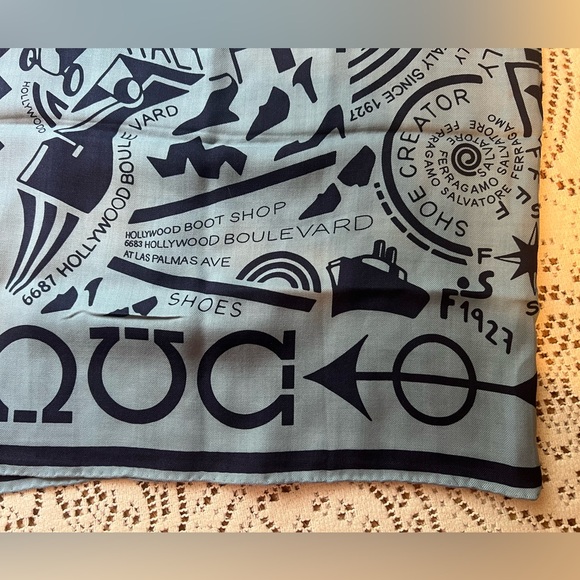 Salvatore Ferragamo Women’s Scarf - Picture 2 of 10